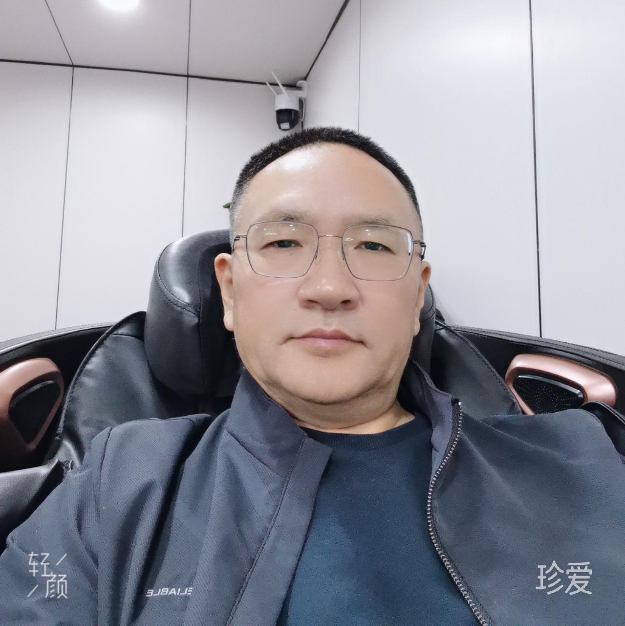 經(jīng)濟(jì)適用男