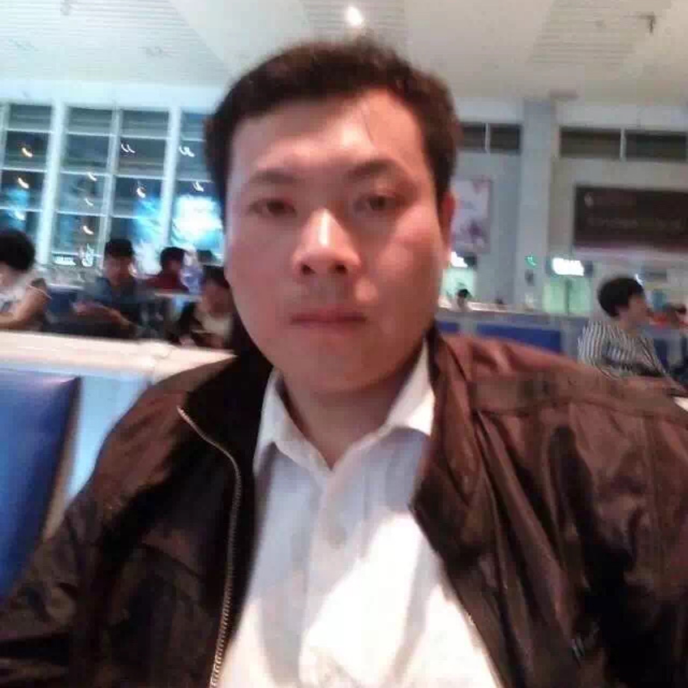 一個只信命的男人