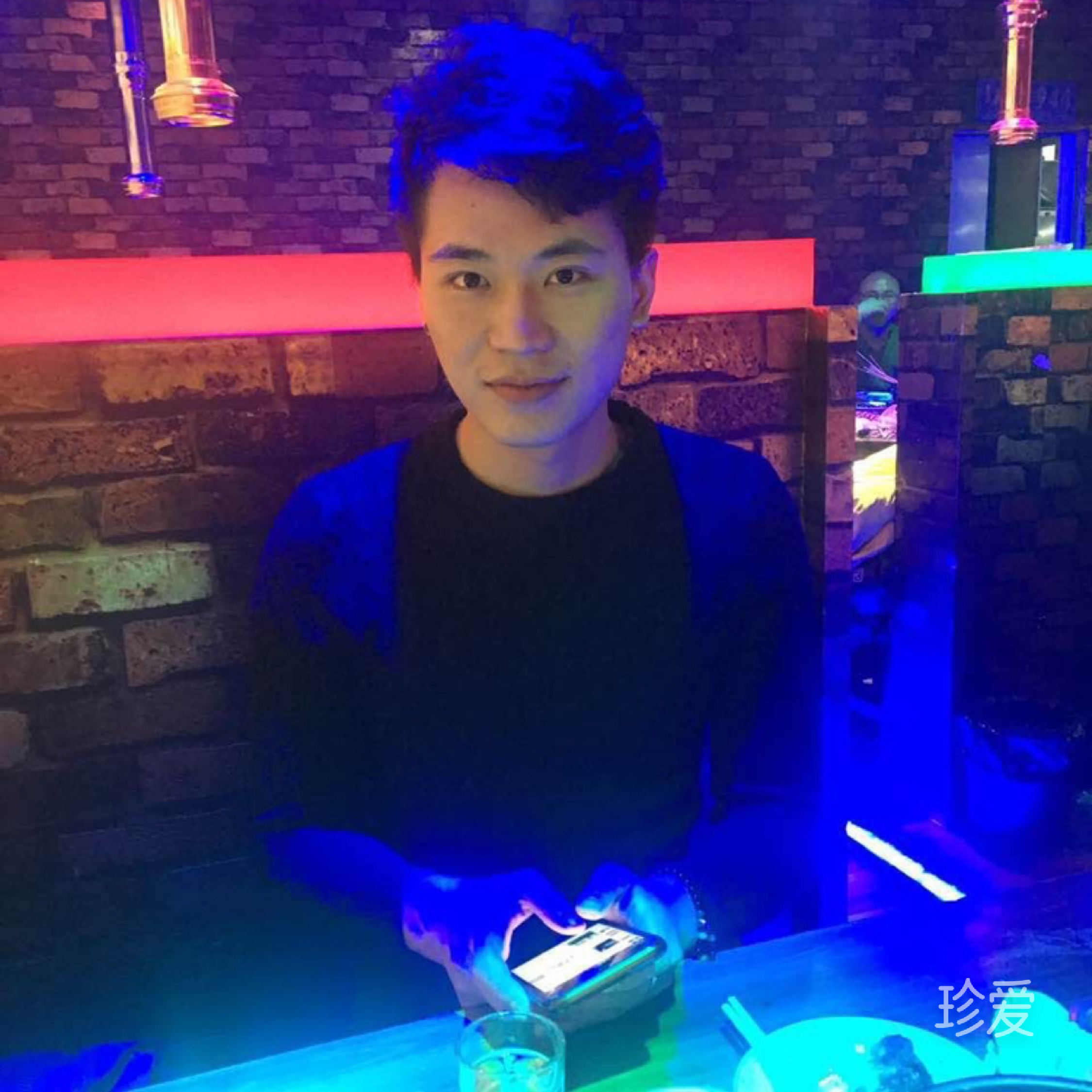 愛逃夜的至尊寶