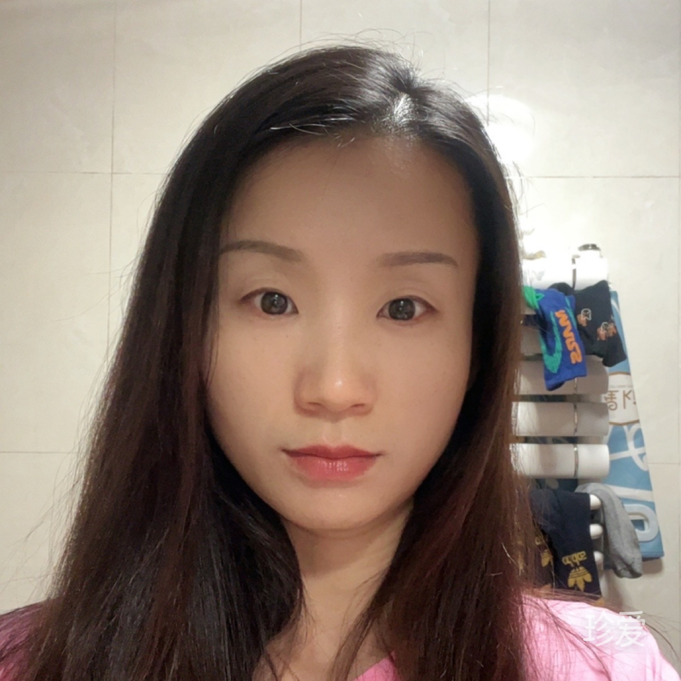 会笑的眼睛真美