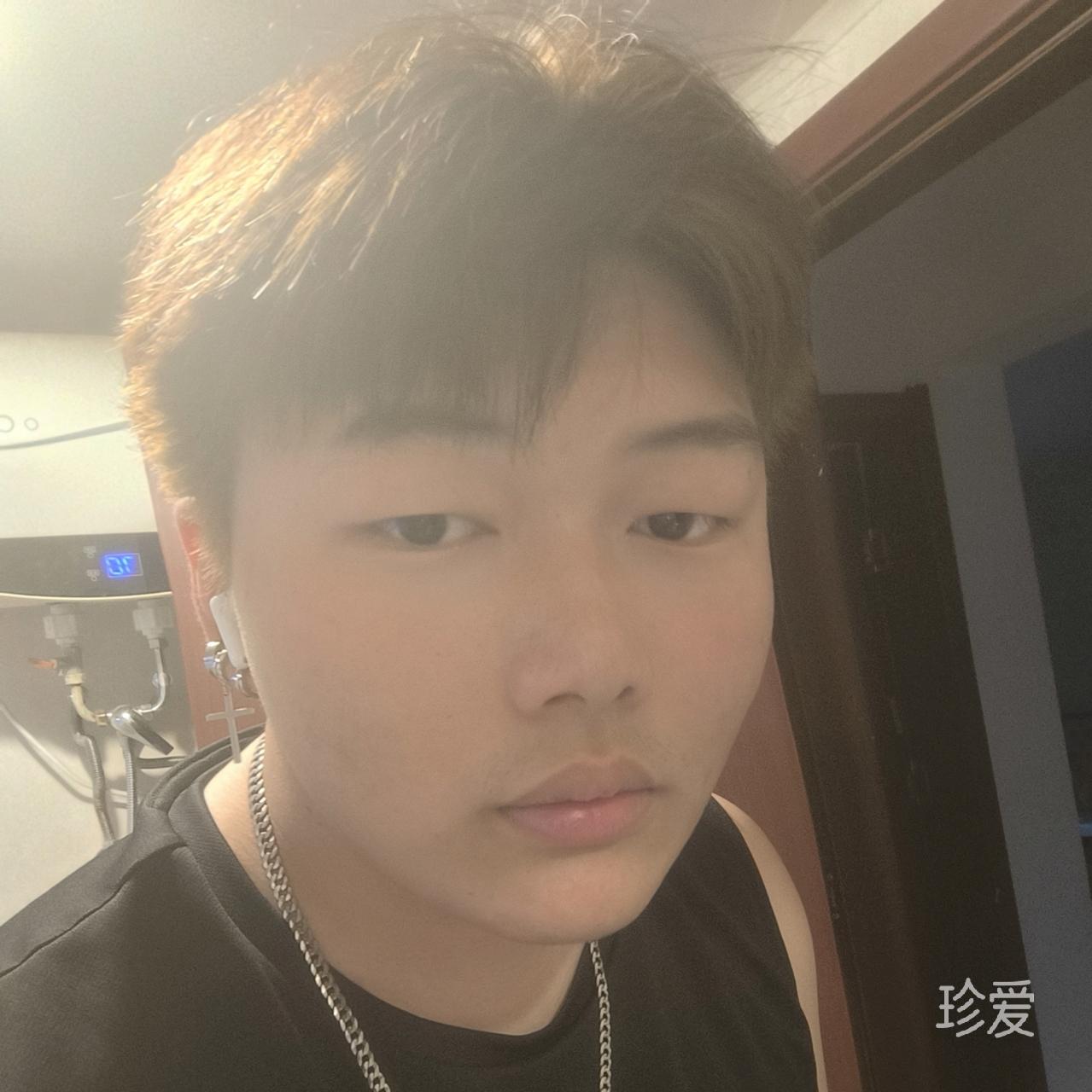 宇落思辰