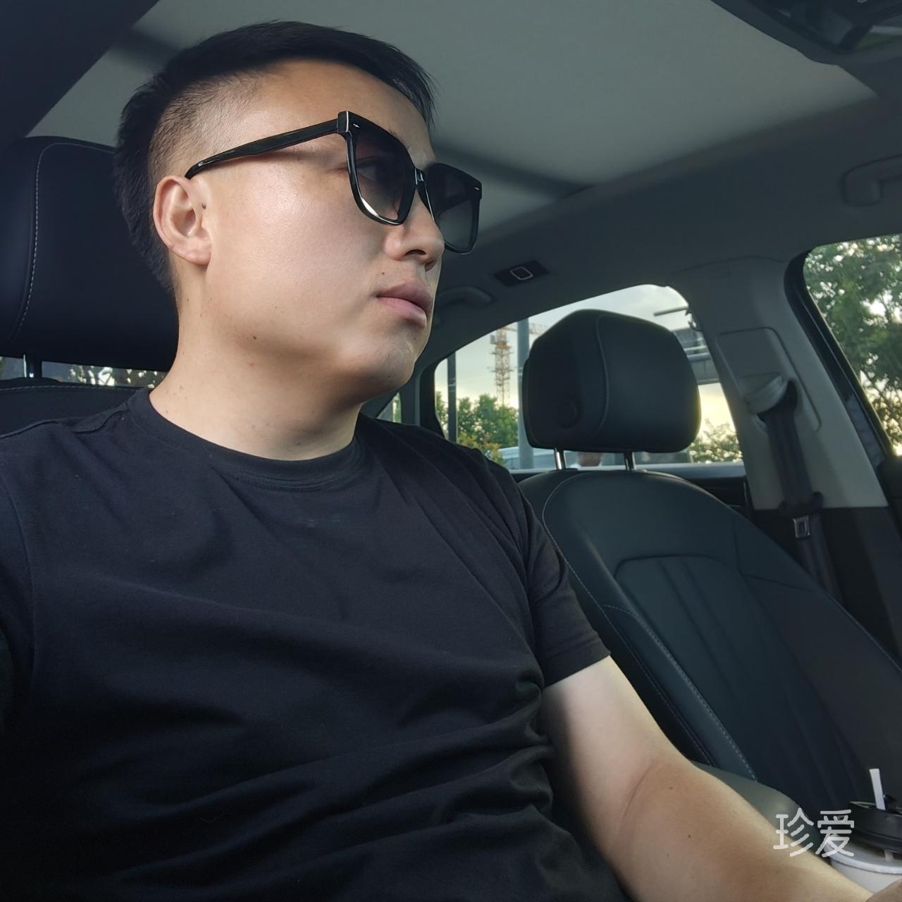 w一只小青蛙