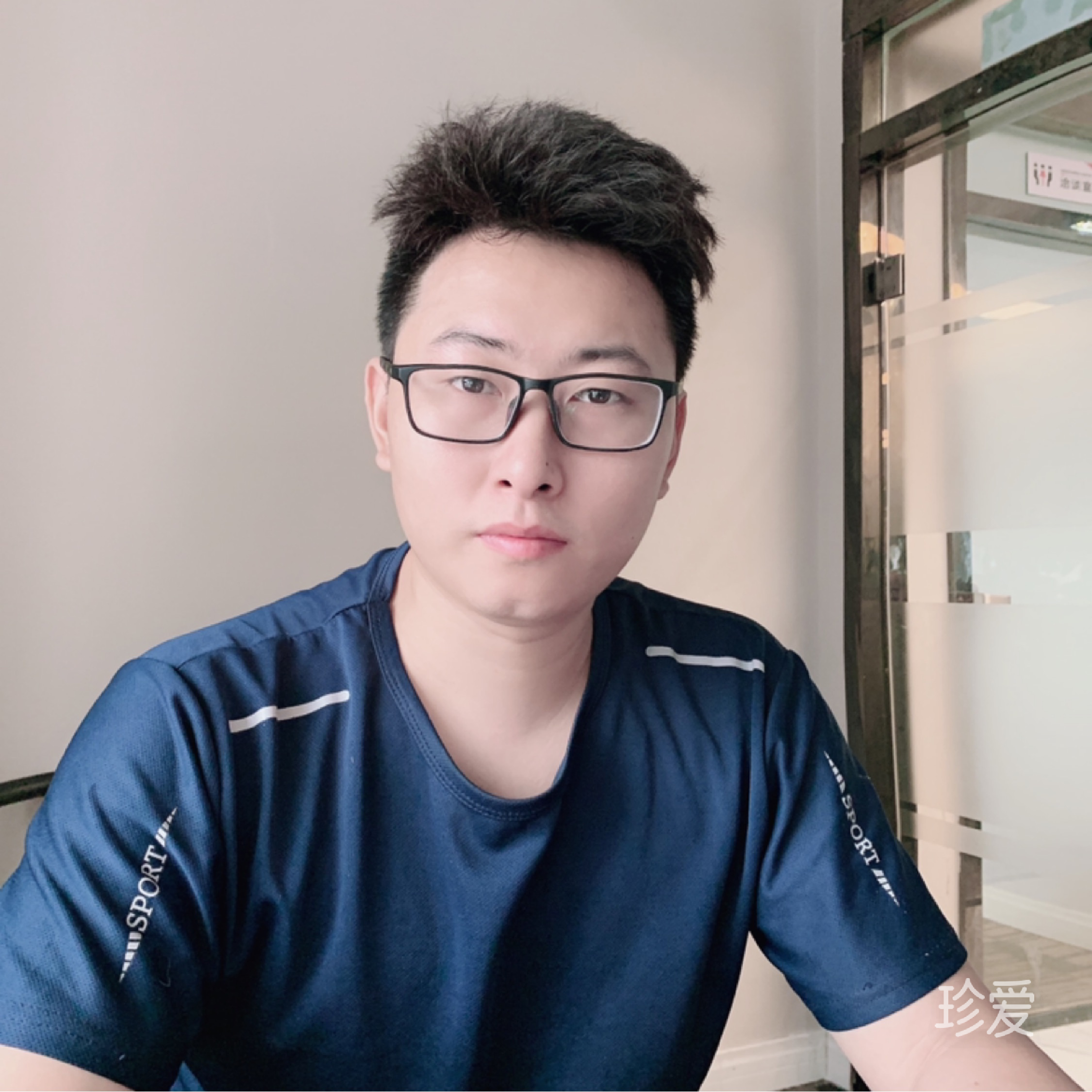 高雅親嘴魚(yú)