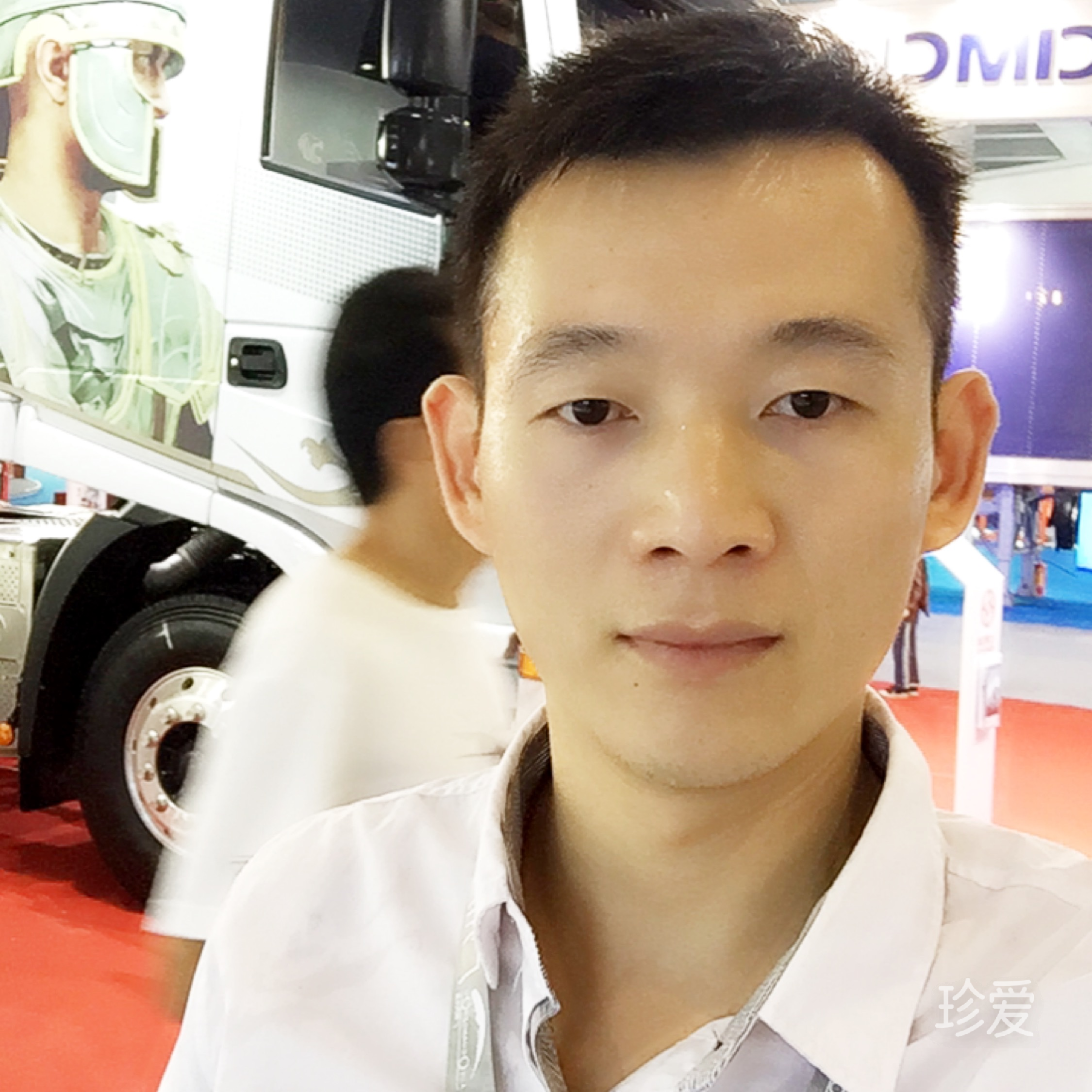 等待某人的到来