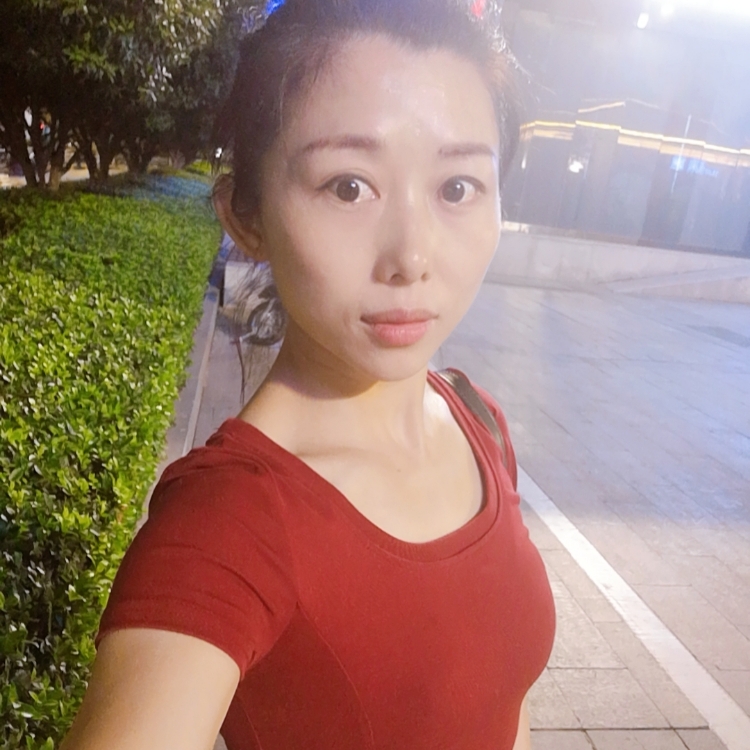 不一樣的小豬豬