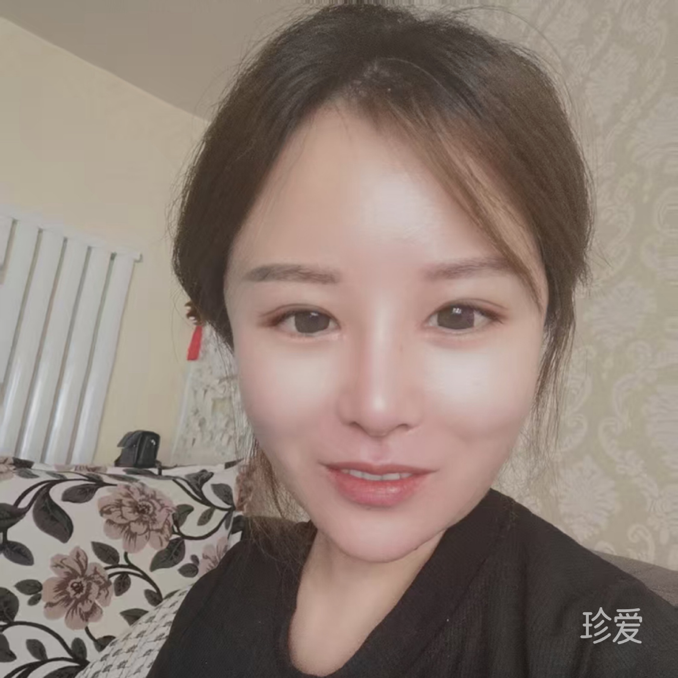 黑白色