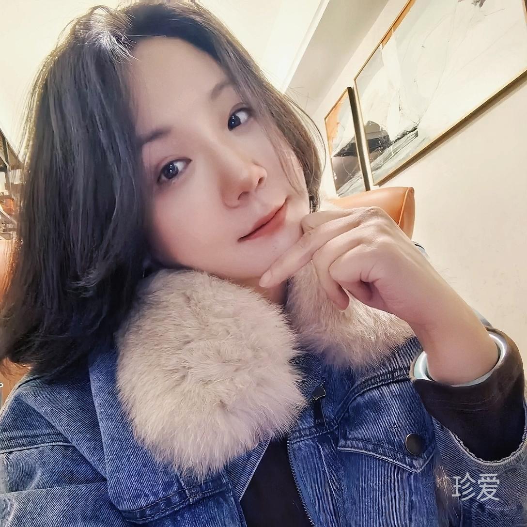 拂晓绽放的幽兰