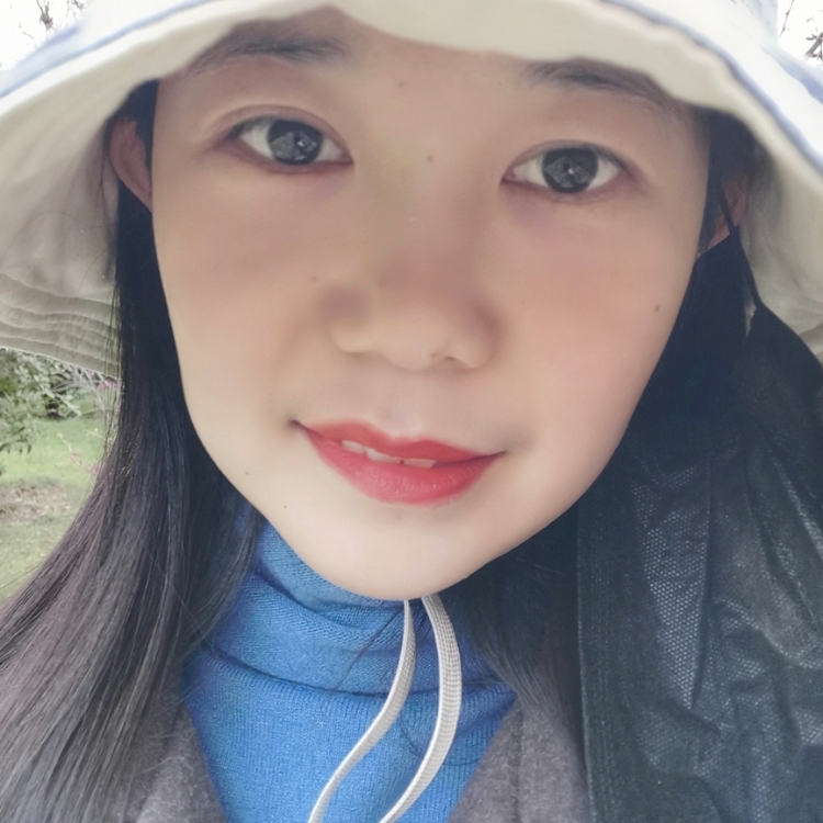 向晚天邊的一抹紅云