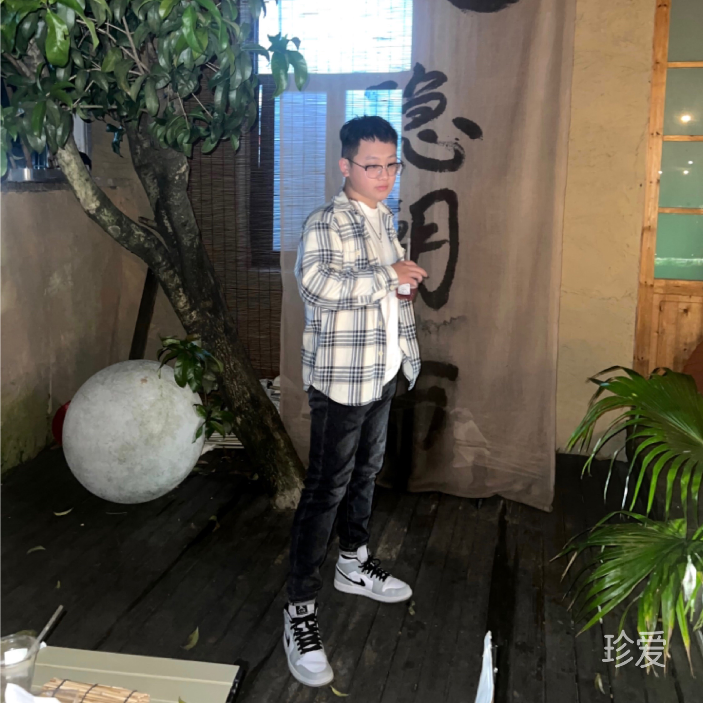 坐在四月看夕陽