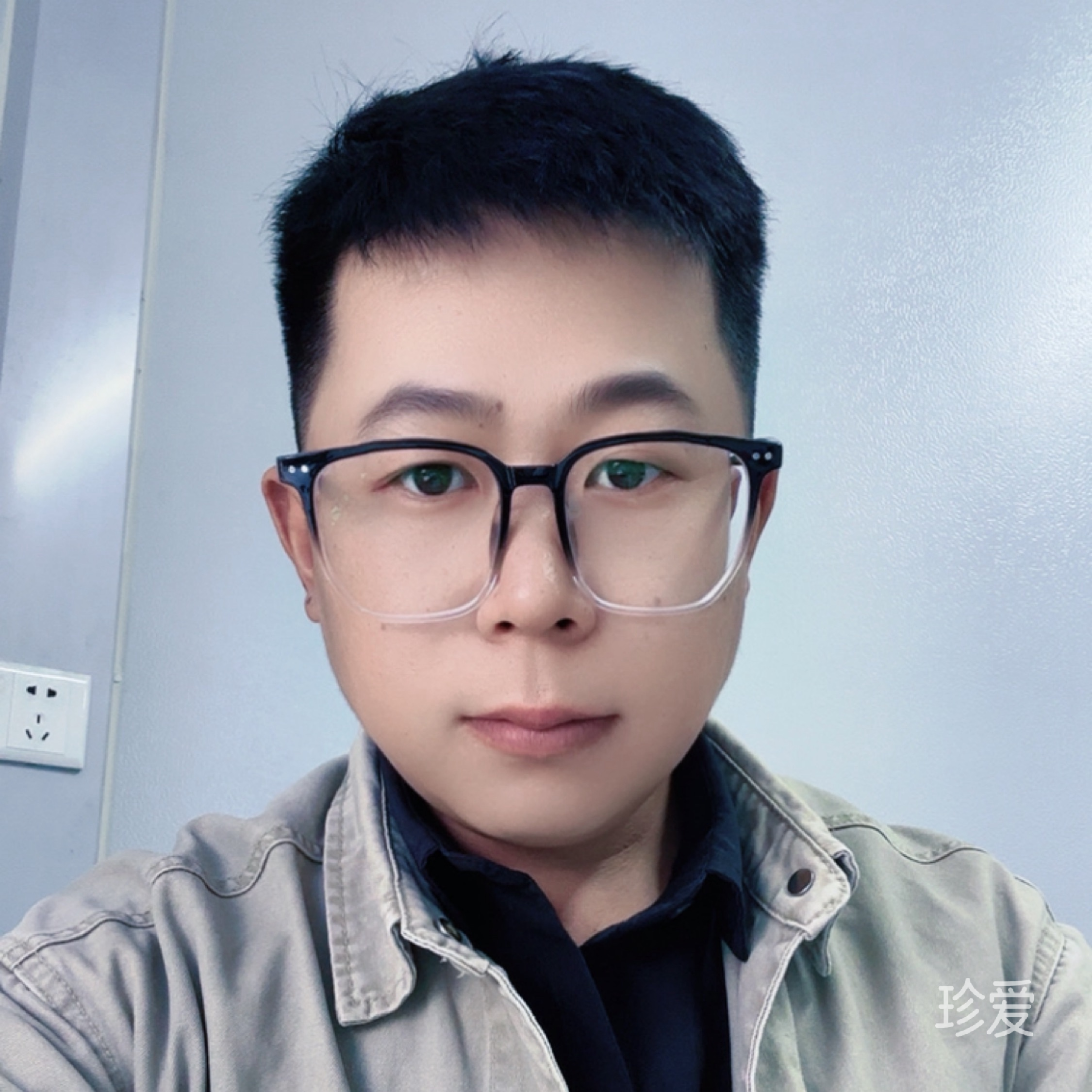 津津