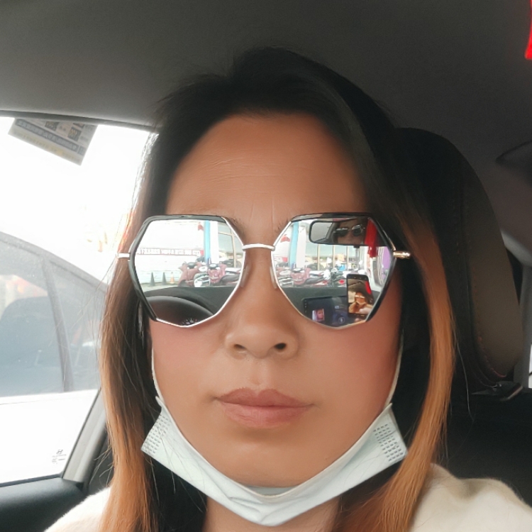 月光下的风尾竹