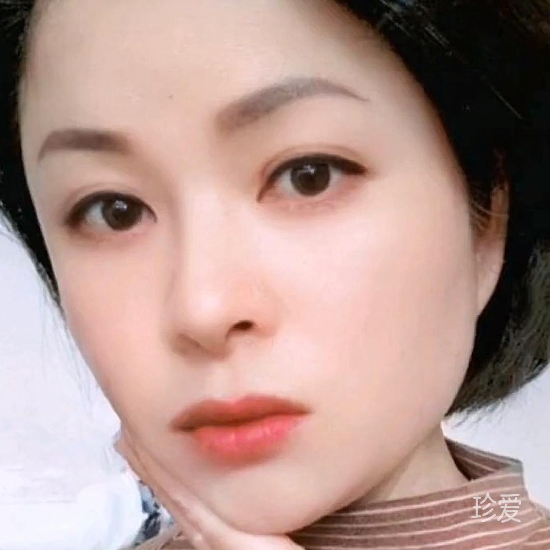 山間百合獨步江湖