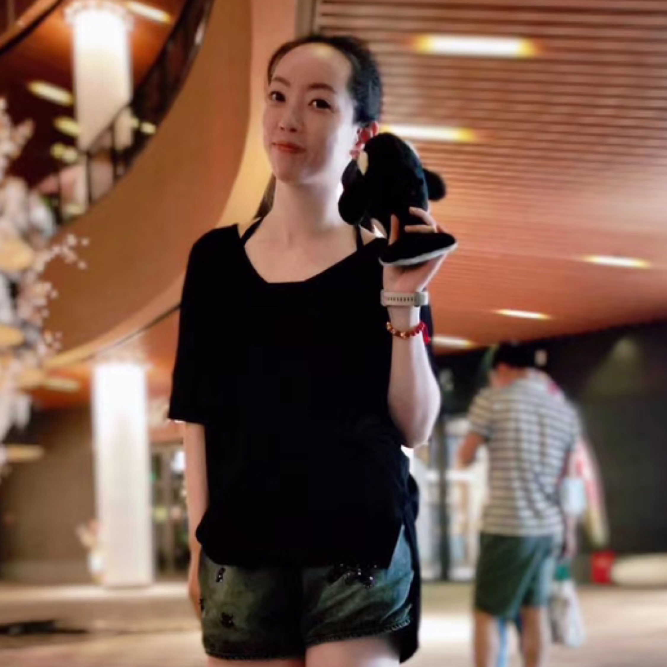 中二網(wǎng)癮婦女