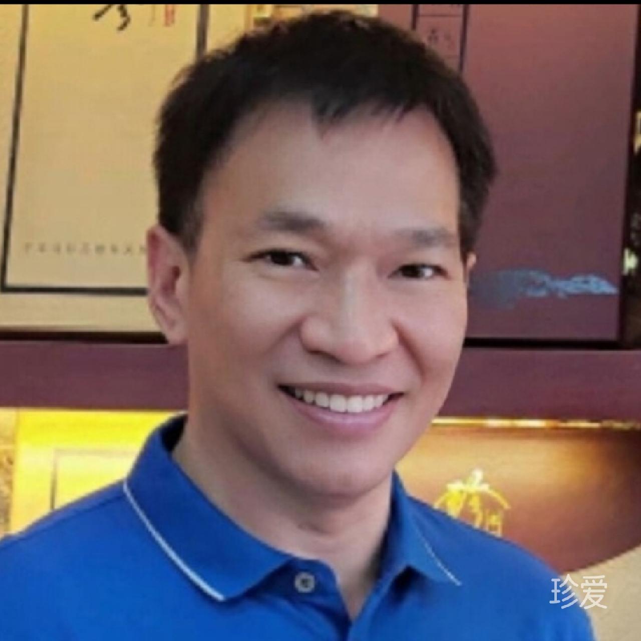 举杯邀酒敬孤独