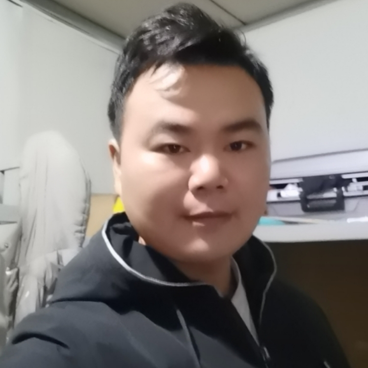 行走在林中的鳥