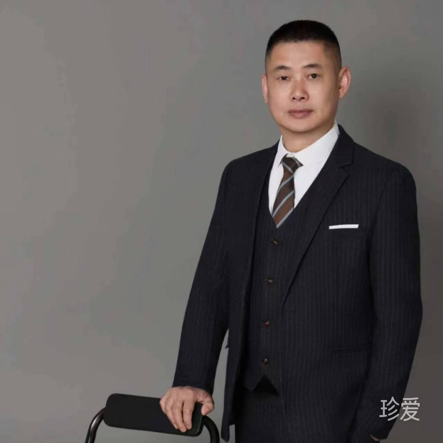 灿烂