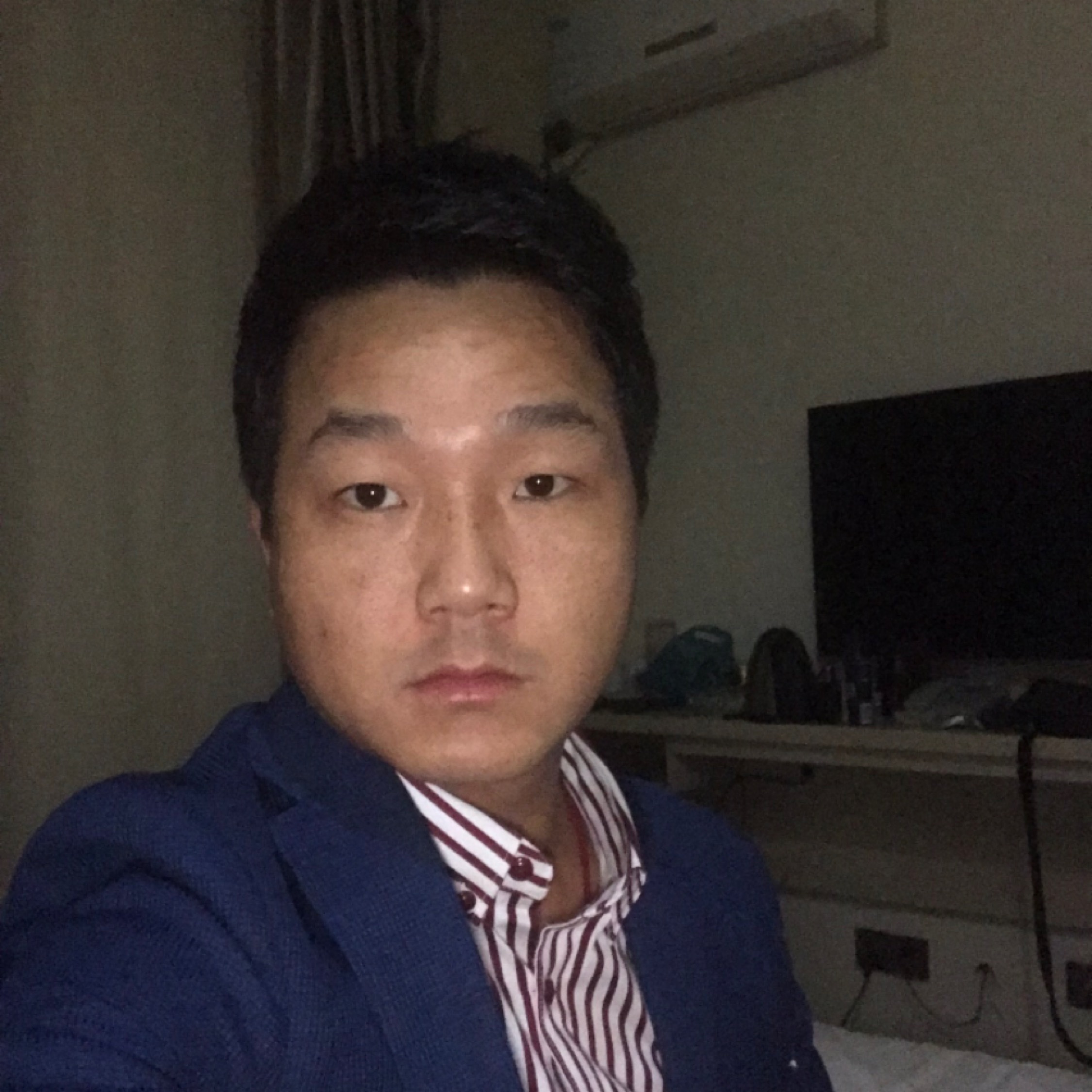 受過(guò)傷男人