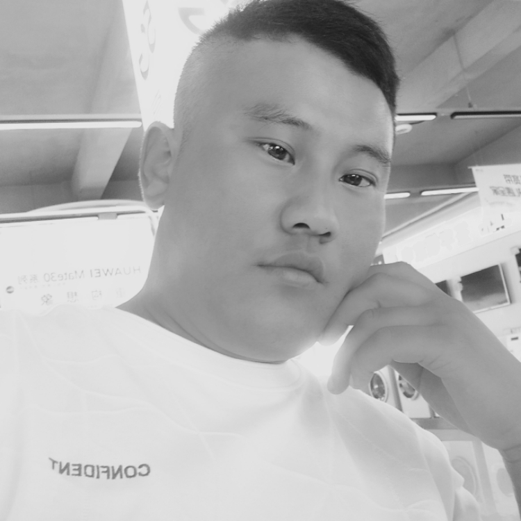 一个拥抱的角度