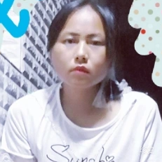 在雨中那條街路上