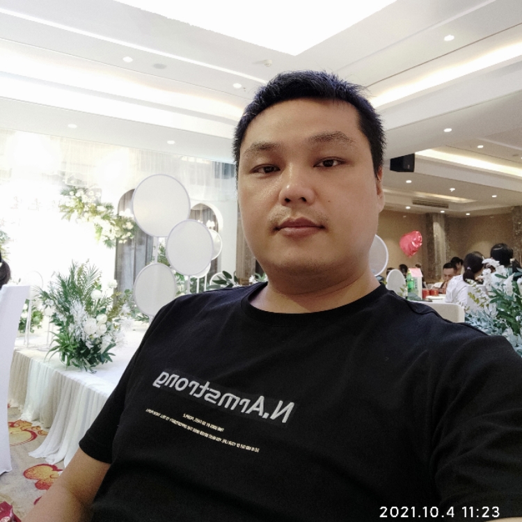 隨風(fēng)的蒲公英