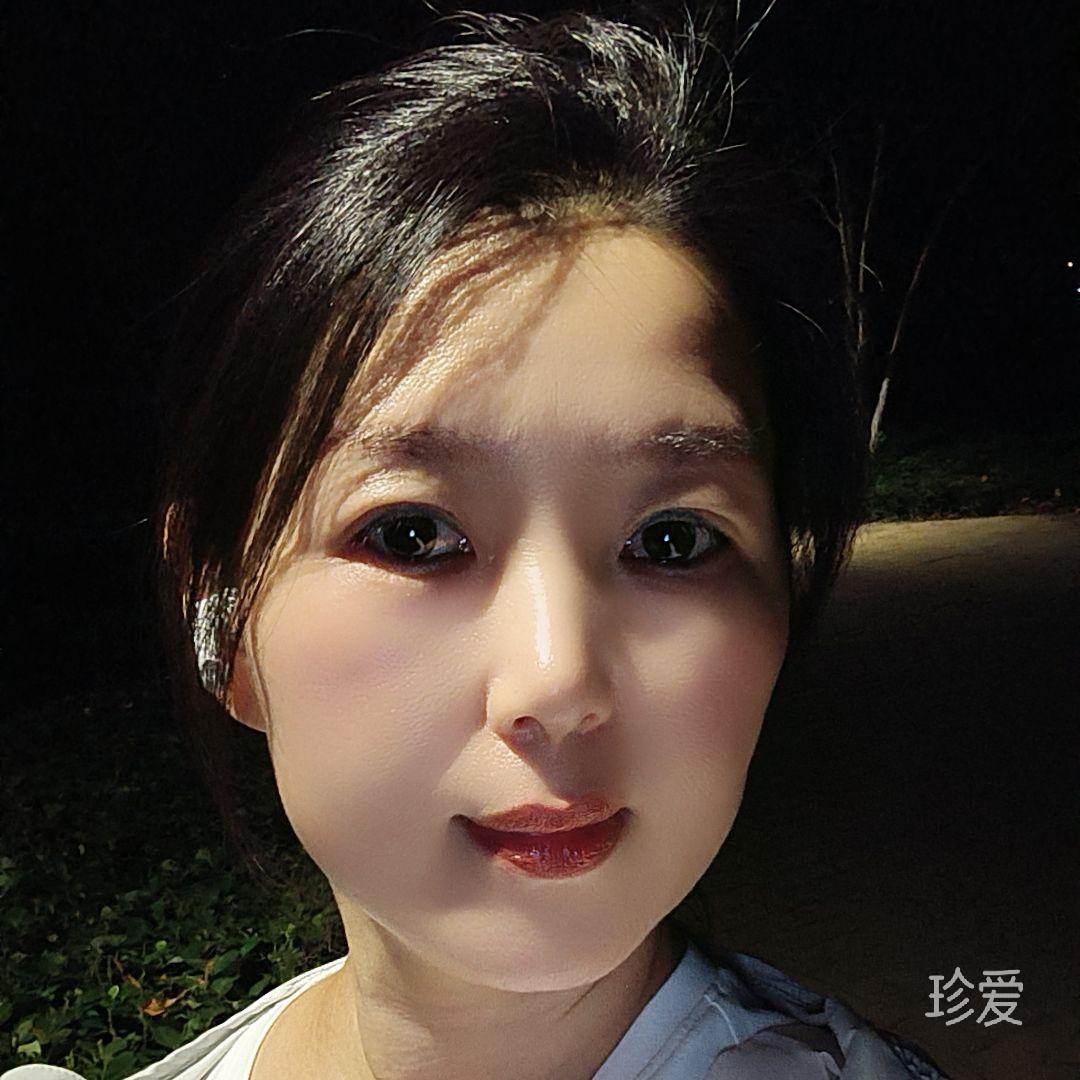 慕小默