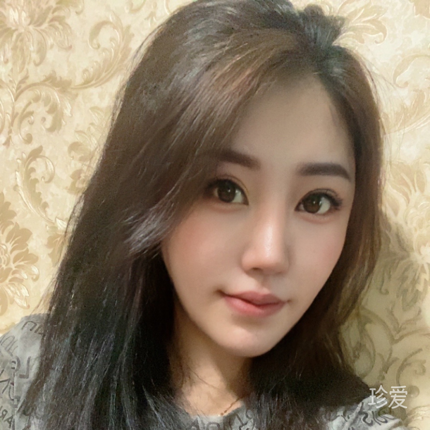 佳佳