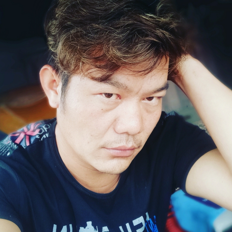 独守空城只为依人