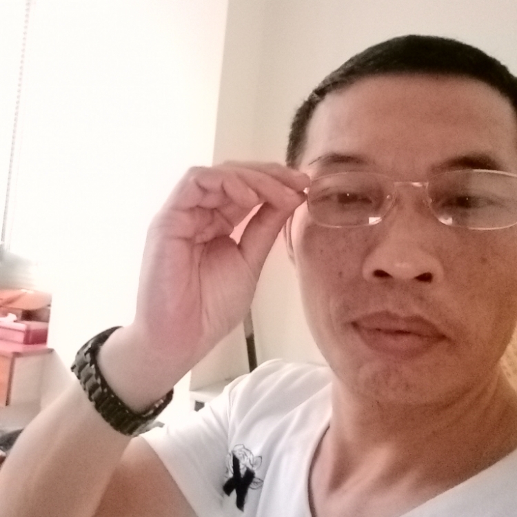 兩情相悅共白頭