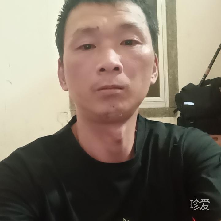 雨中飘荡