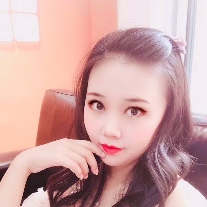 會(huì)唱歌的芭比娃娃