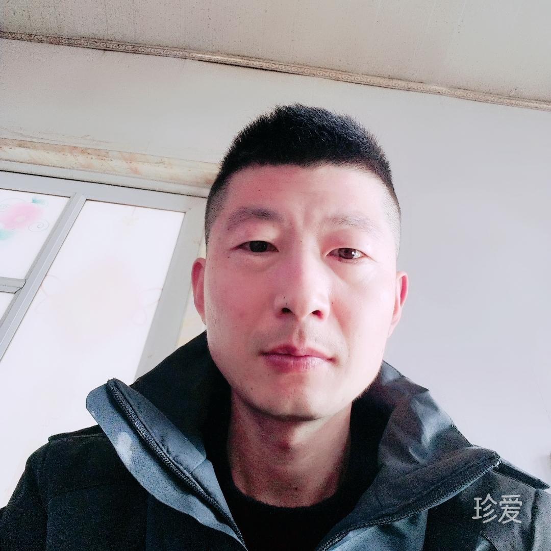 彩虹边的一朵雨云