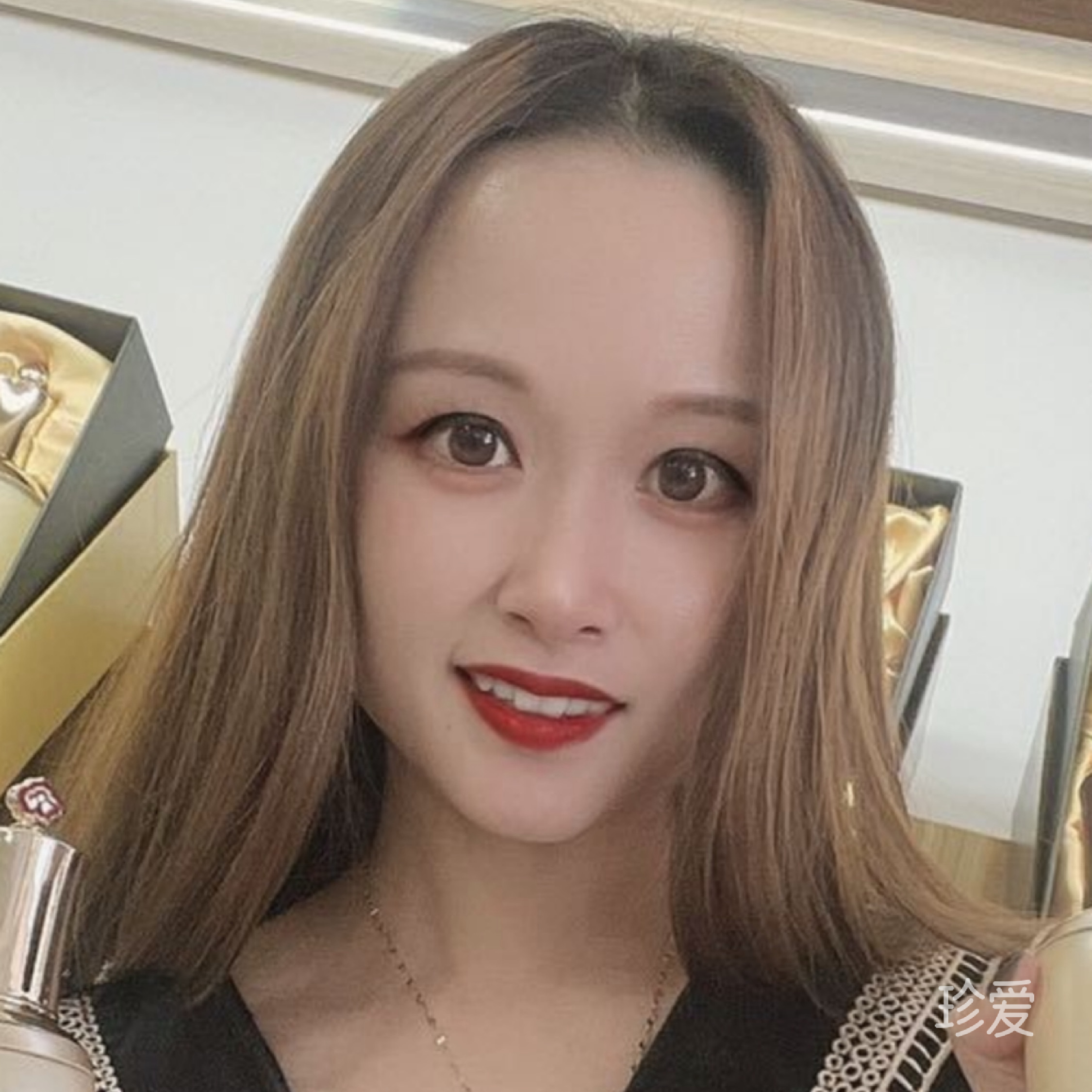 阳光明媚