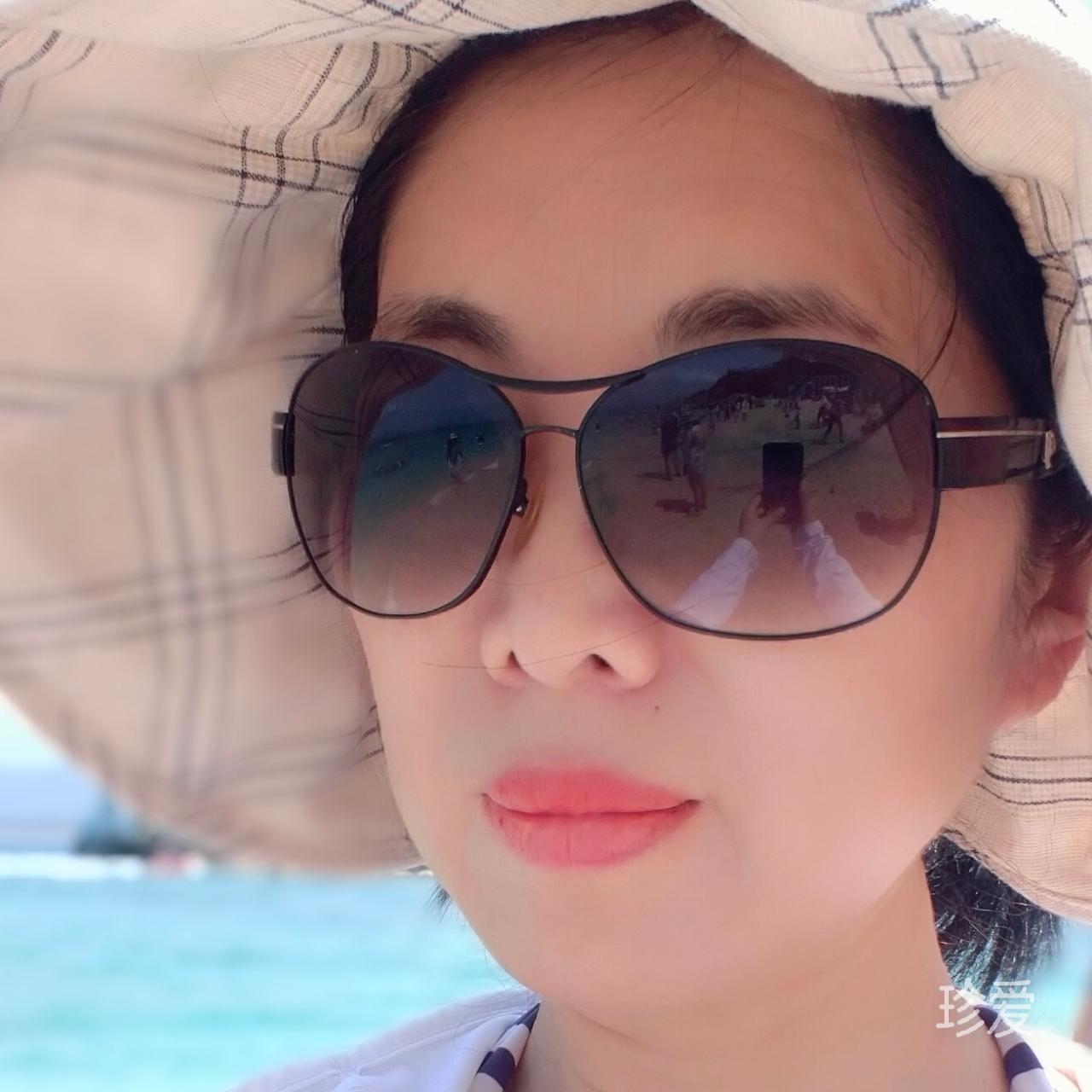 云淡風(fēng)輕近午天