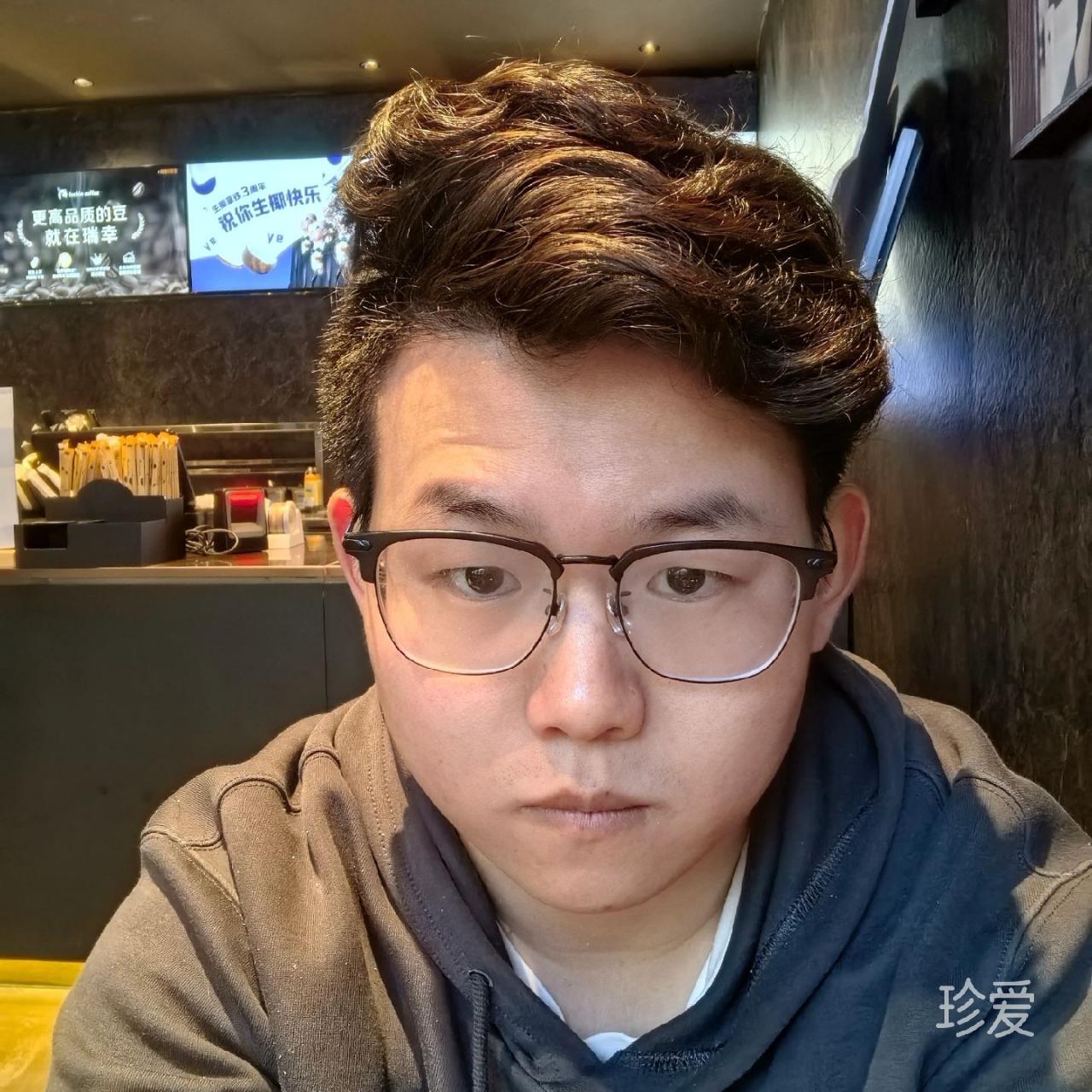 一只小螃蟹