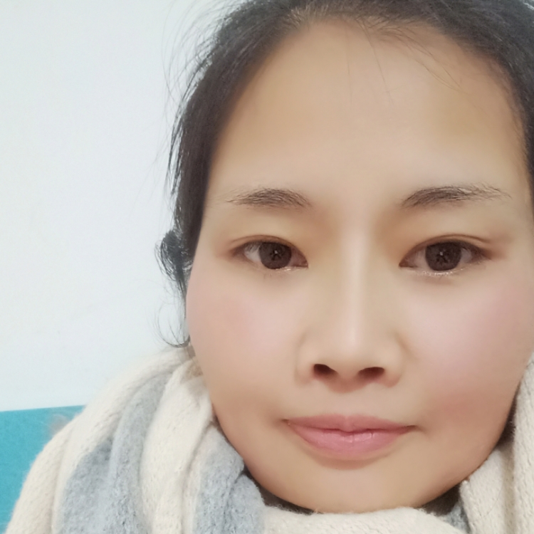 爱喝果汁的纳兰