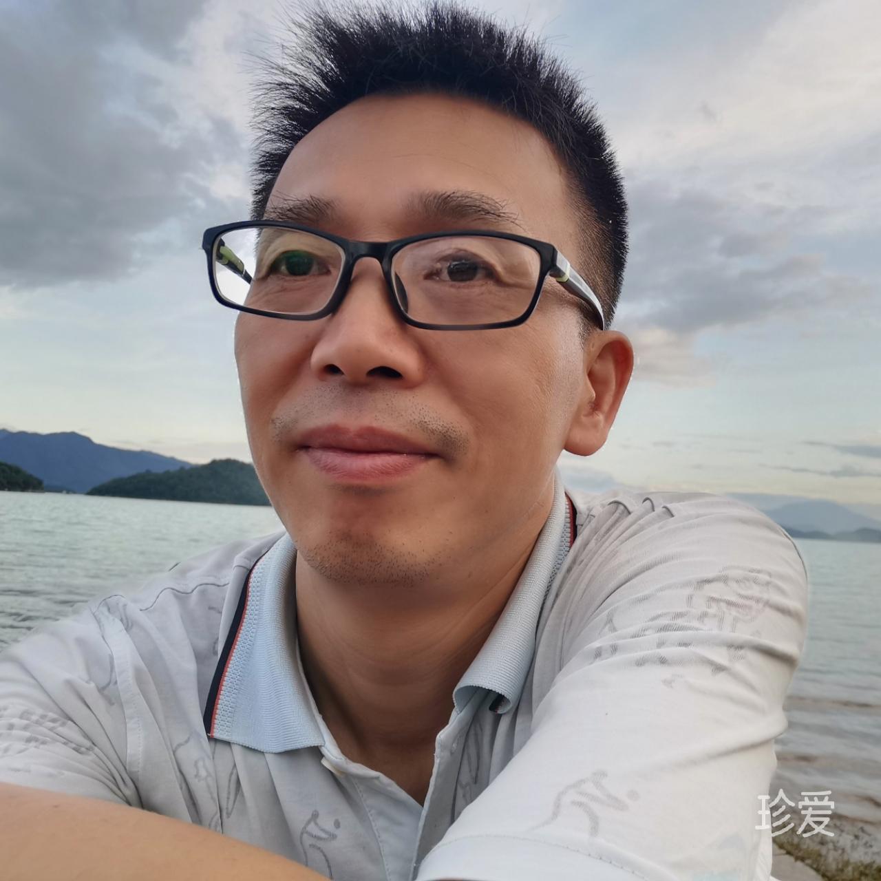 執(zhí)手共分秒