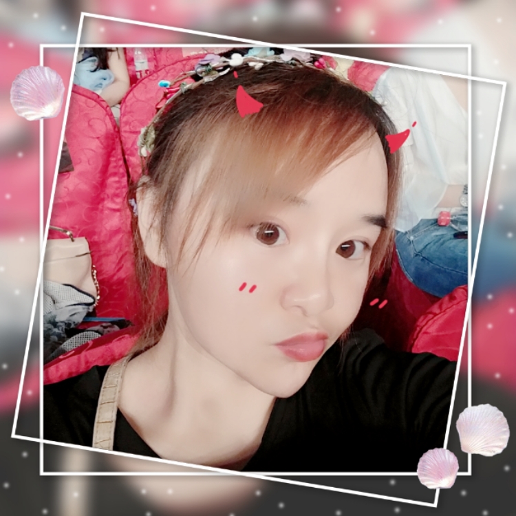 風(fēng)吹落葉飄動(dòng)的美