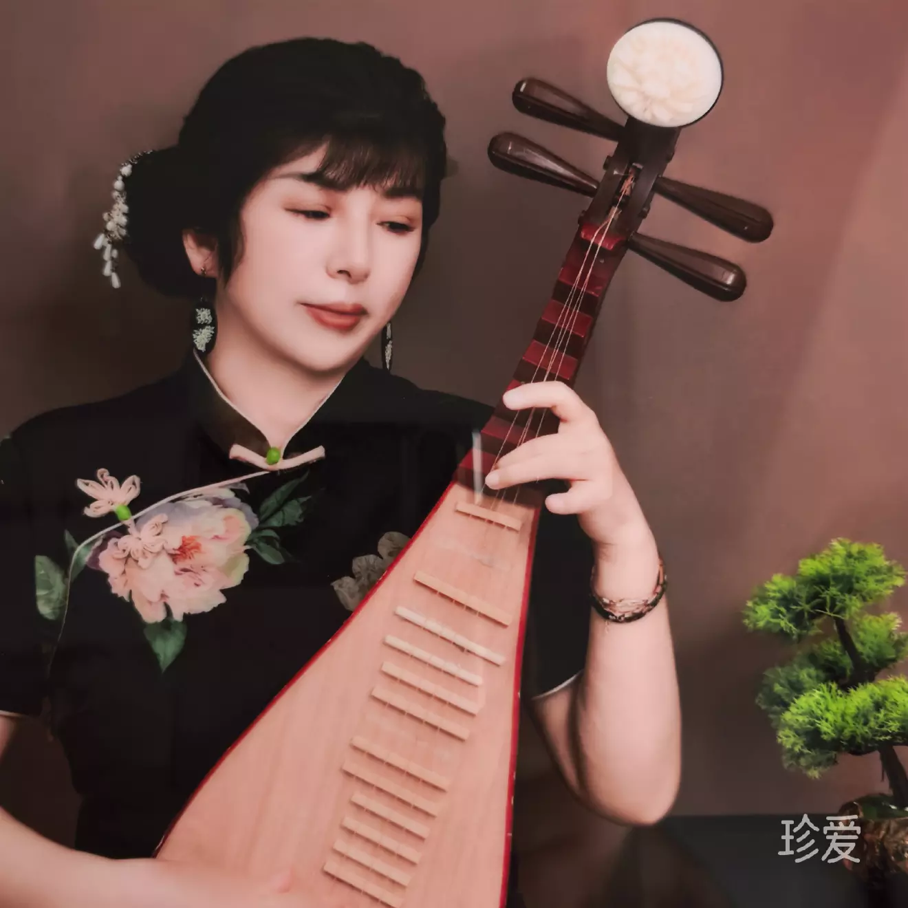 受伤的女人