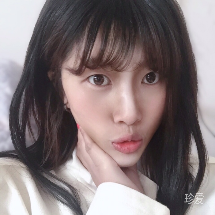 你的漂亮女朋友