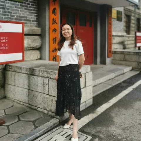 雲(yún)隨風(fēng)