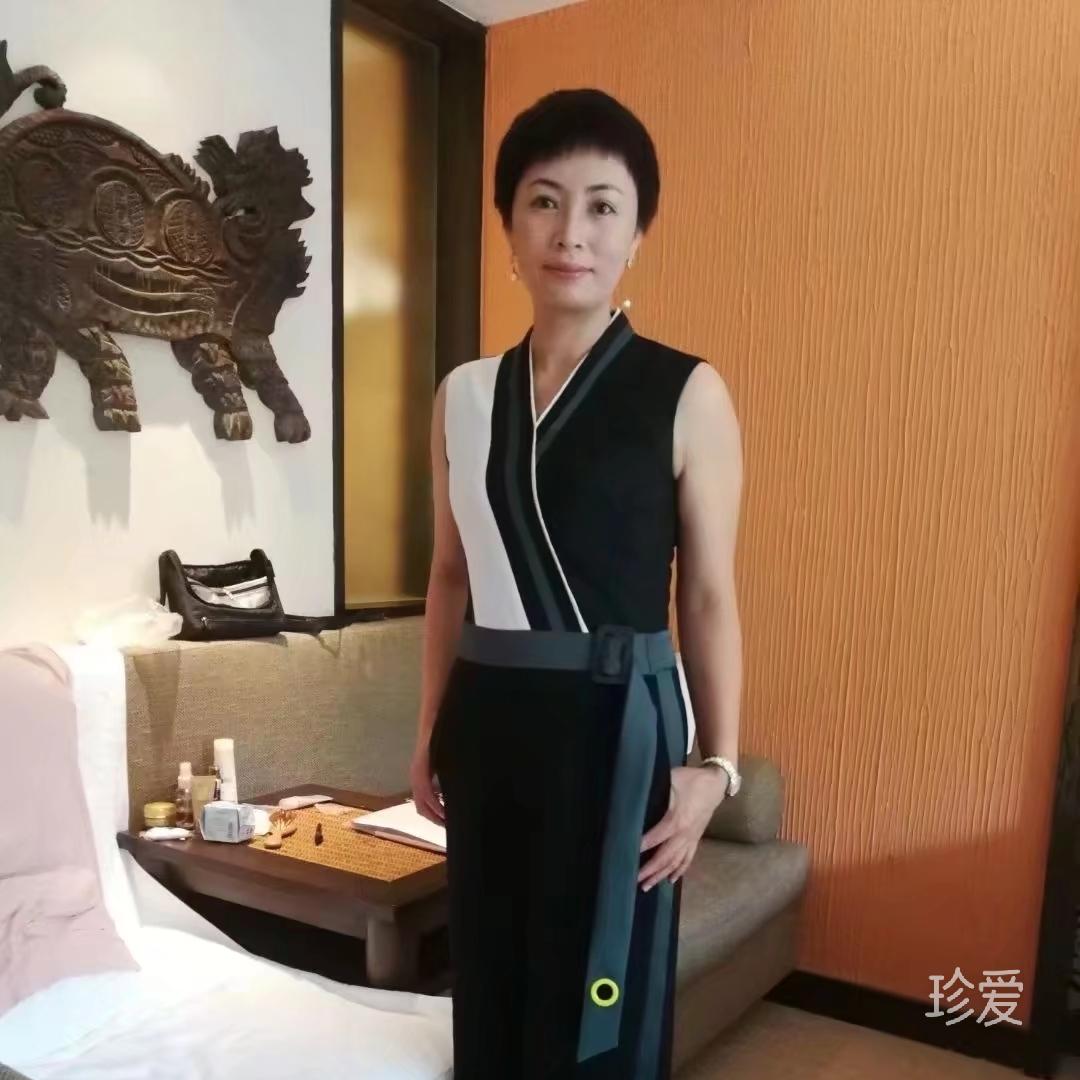 秀小姐