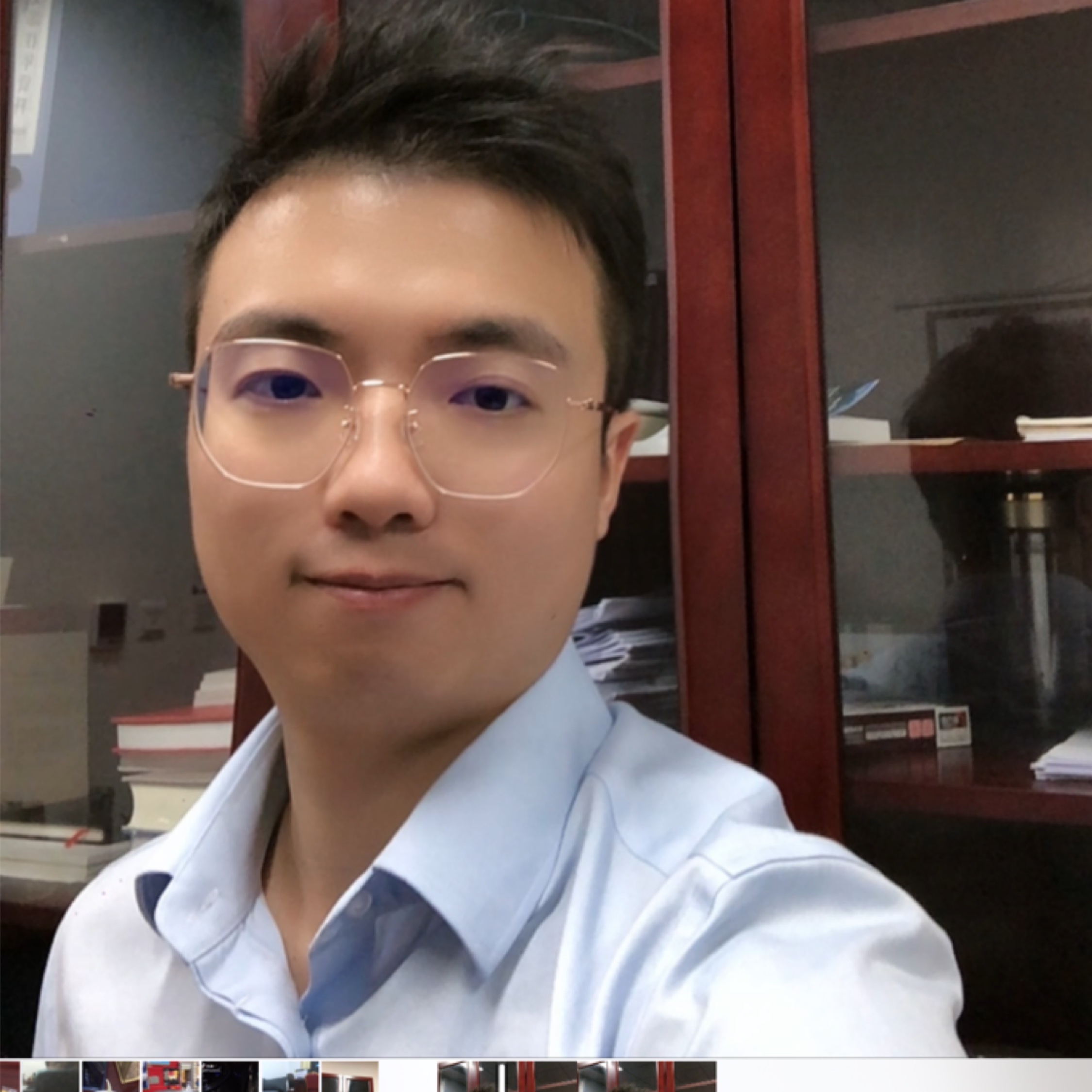 他还是那个少年