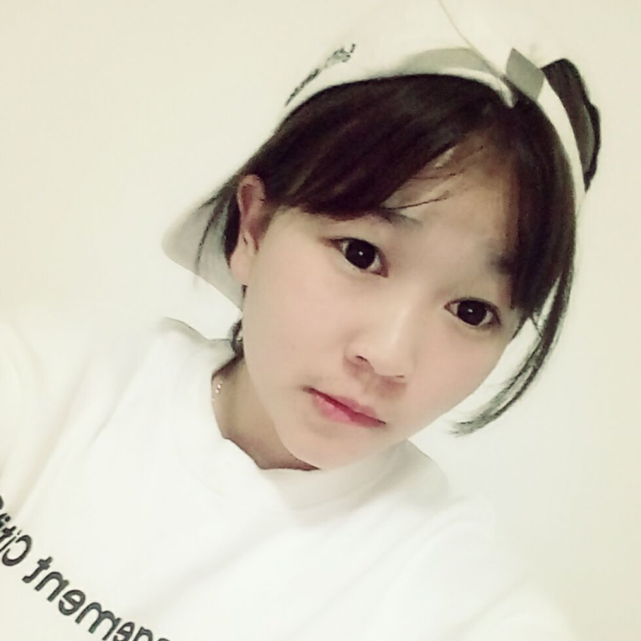 雅雅是個(gè)小太陽(yáng)