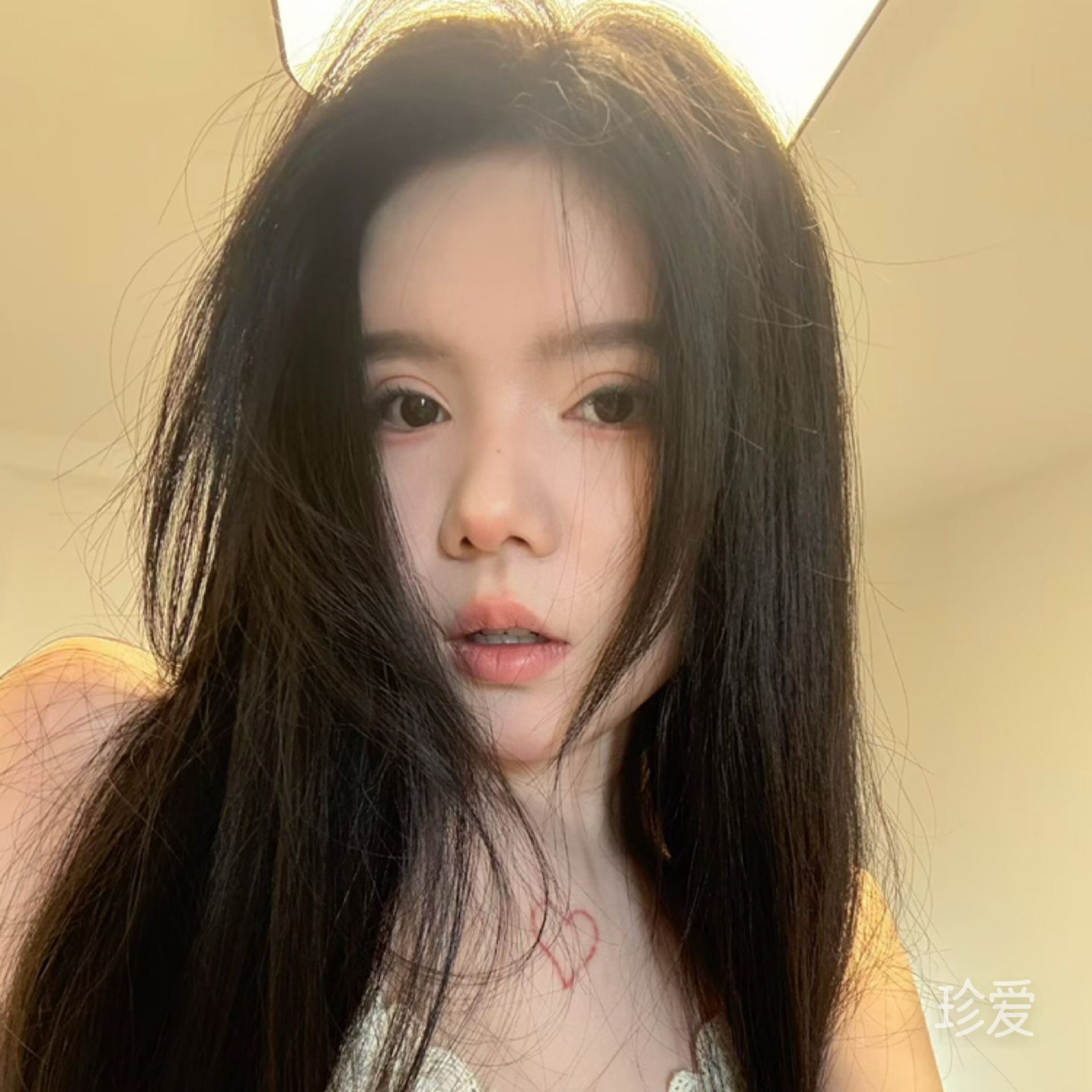 温晚