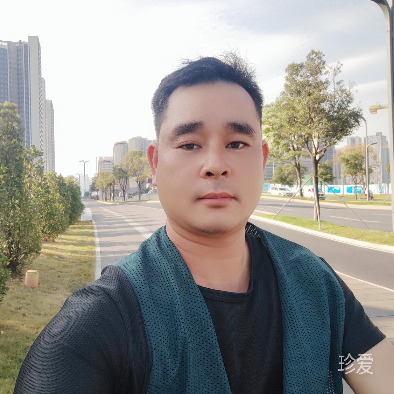 找一个携手共进余