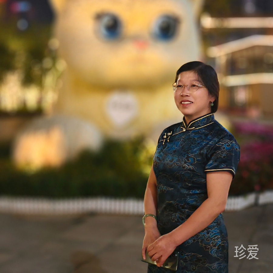 刺眼的眼光