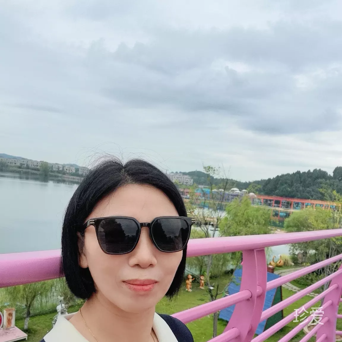 小琴