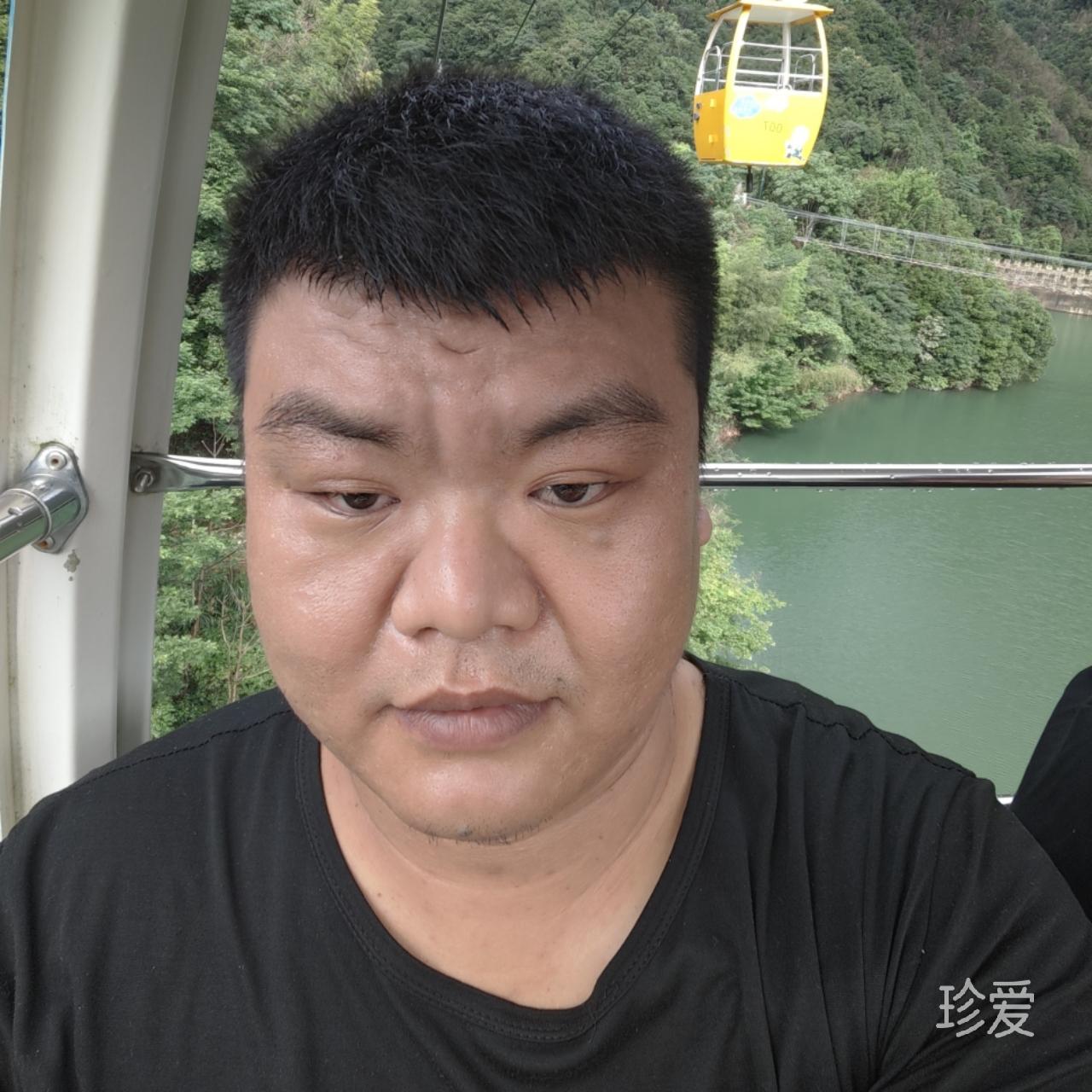 扶谰