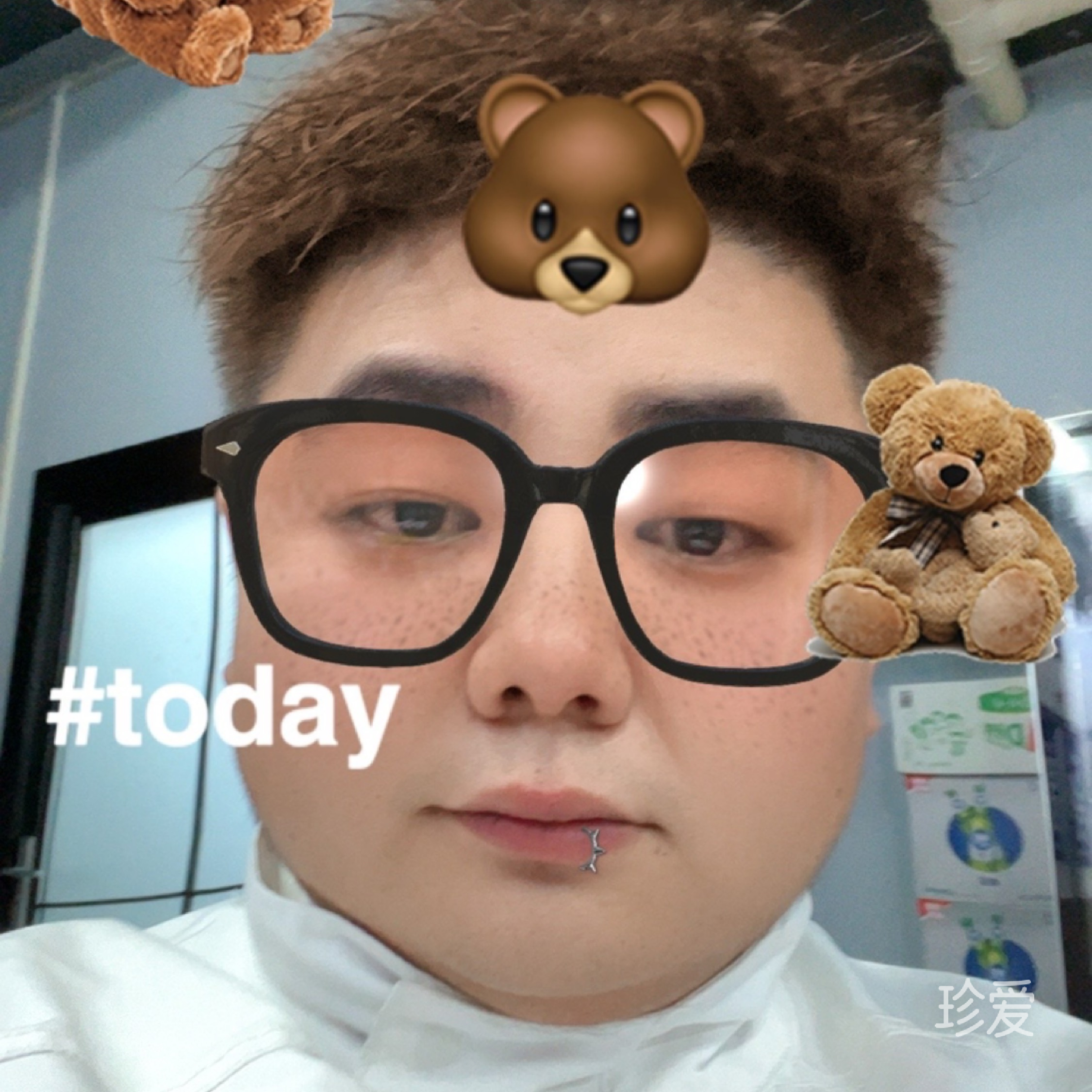 笑不言