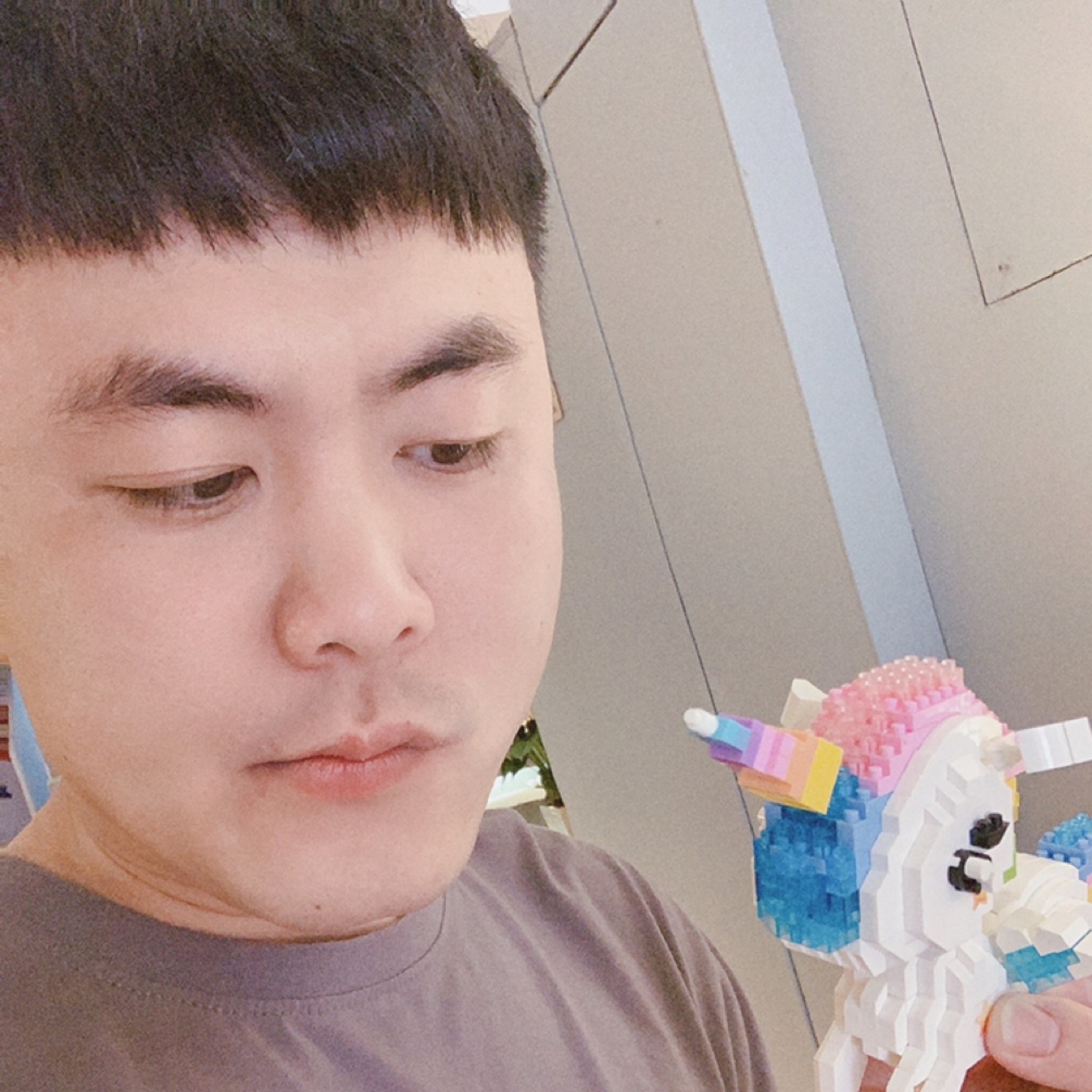 阿誠正在努力中